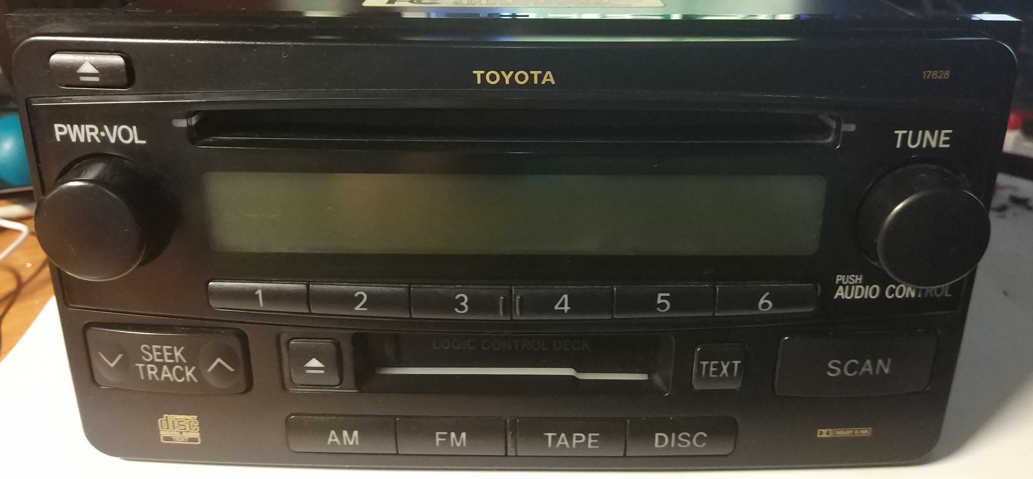 Штатная магнитола Toyota 86120-33700 (Устанавливалась в Toyota Camry ACV30)