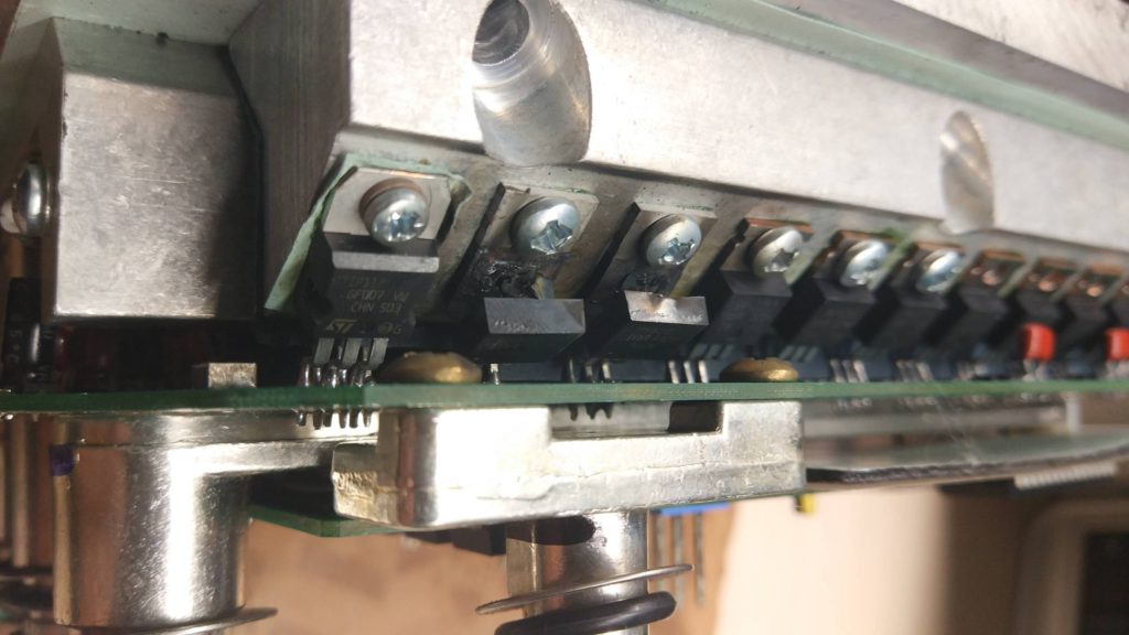 Сгоревшие MOSFET транзисторы IRF8010PBF в контроллере Curtis 1244